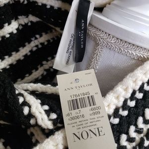Ann Taylor Factory Accessories - Ann Taylor Crochet Knit Infinity Scarf Black White Ann Taylor Factory Accessories - Ann Taylor Crochet Knit Infinity Scarf Black White